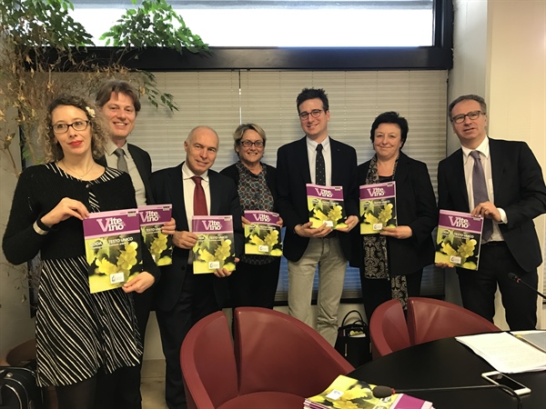 VINO: ALLEANZA COOPERATIVE E L’INFORMATORE AGRARIO FIRMANO GUIDA AL TESTO UNICO DELLA VITE E DEL VINO